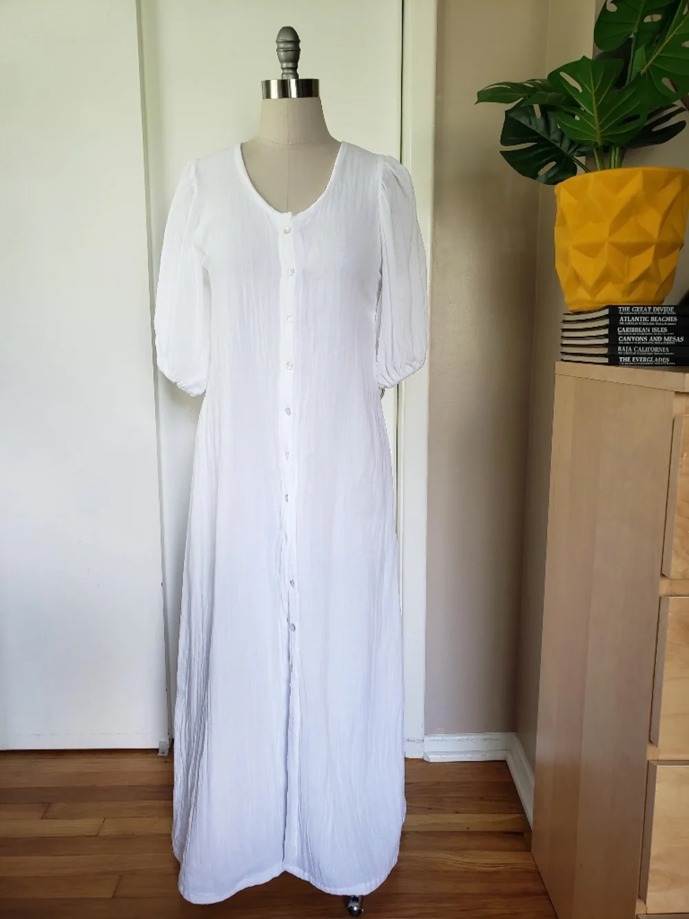 I'm On The Guest List White Party Boho Dress Size Small NEW